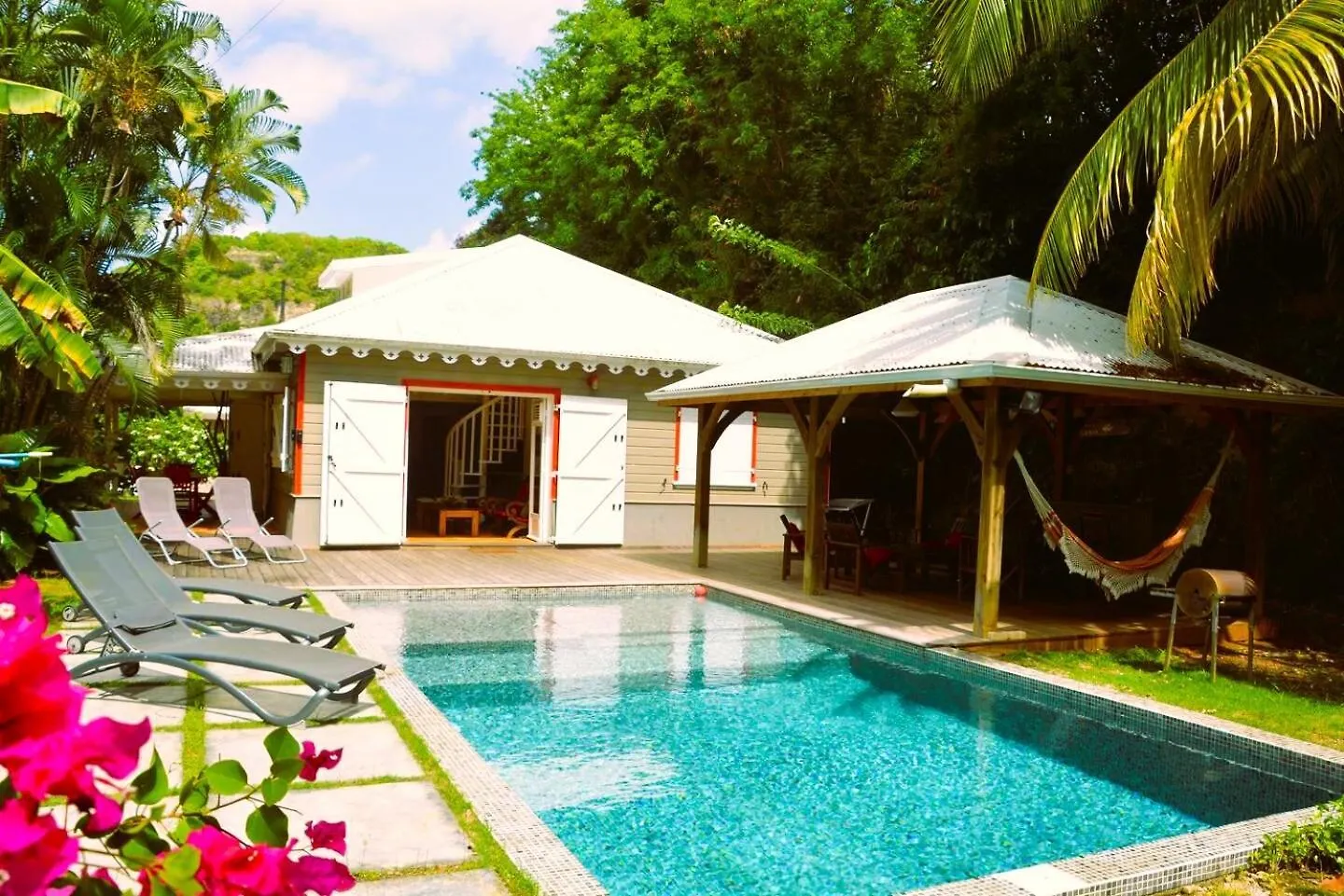 Villa Emeraude - Superb Creole Villa, Direct Access To The Diamant Beach, Amazing Pool Le Diamant