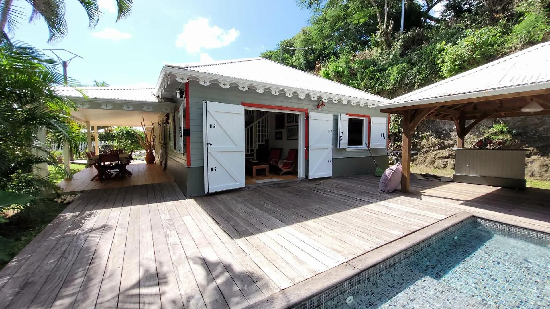 Villa Emeraude - Superb Creole Villa, Direct Access To The Diamant Beach, Amazing Pool Le Diamant