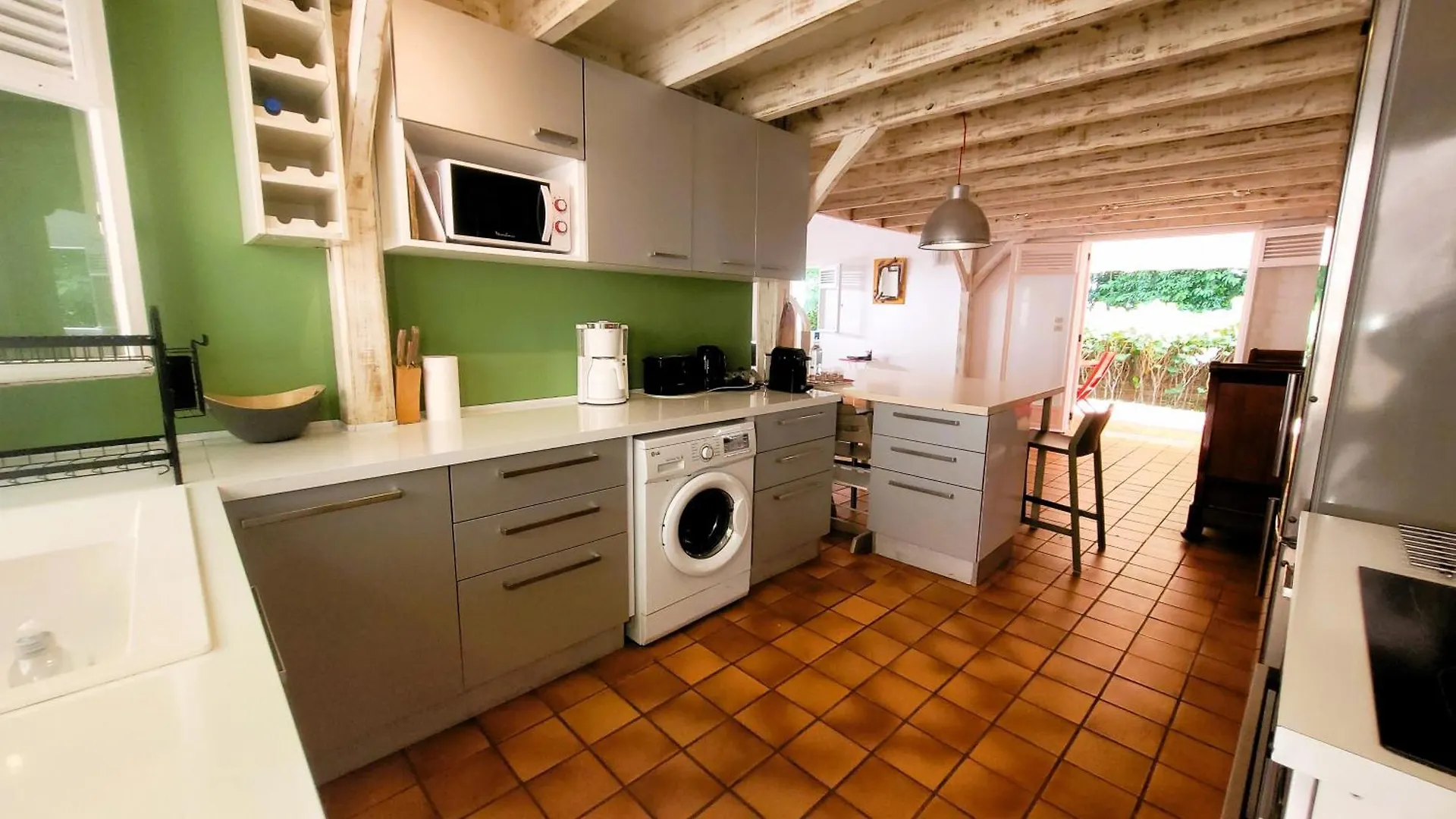 Villa Emeraude - Superb Creole Villa, Direct Access To The Diamant Beach, Amazing Pool Le Diamant